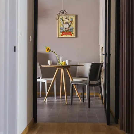 Hortis Rooms, Eleganza E Stile In Centro A Trieste