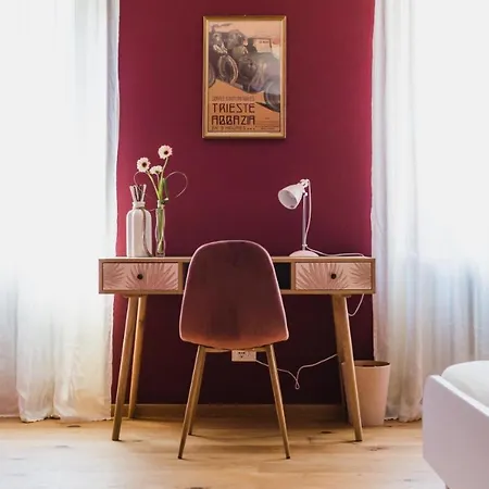 Hortis Rooms, Eleganza E Stile In Centro A בית הארחה טריאסטה